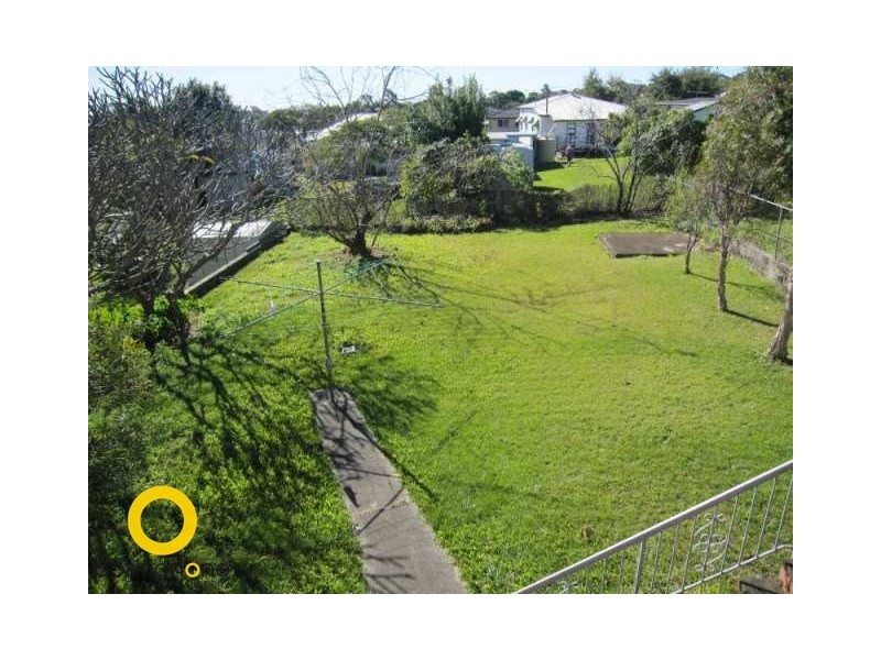 24 Brussells Avenue, Seven Hills QLD 4170