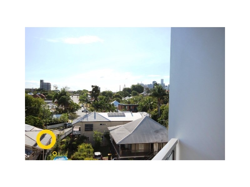 8/24 Rawlins Street, Kangaroo Point QLD 4169
