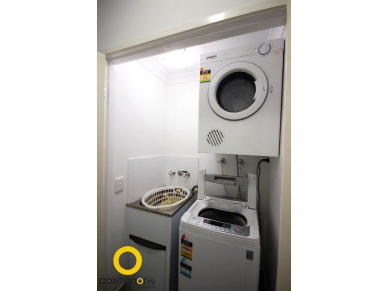 8/24 Rawlins Street, Kangaroo Point QLD 4169