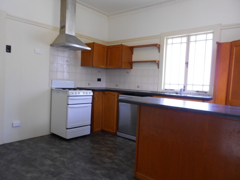 121 Fairfield Road, Fairfield QLD 4103