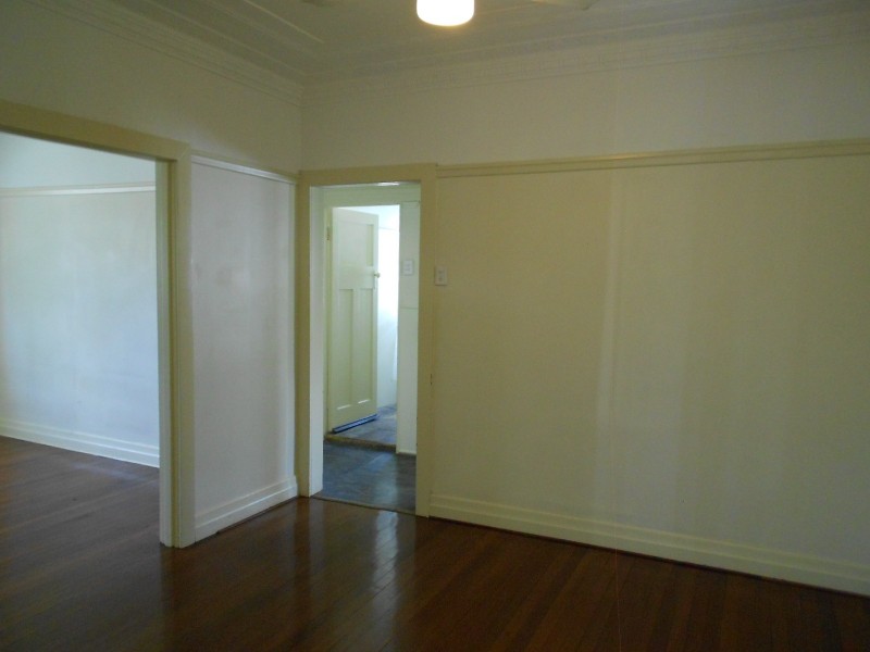 121 Fairfield Road, Fairfield QLD 4103