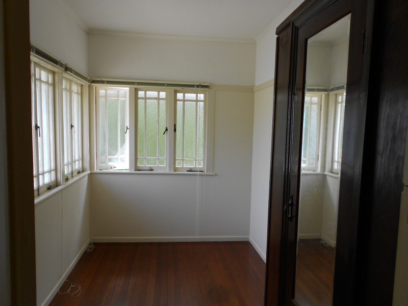 121 Fairfield Road, Fairfield QLD 4103