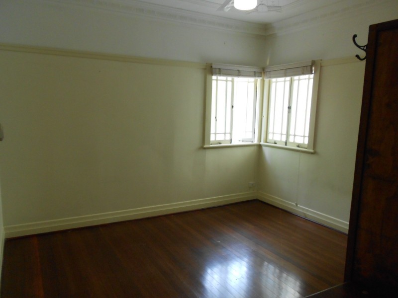 121 Fairfield Road, Fairfield QLD 4103