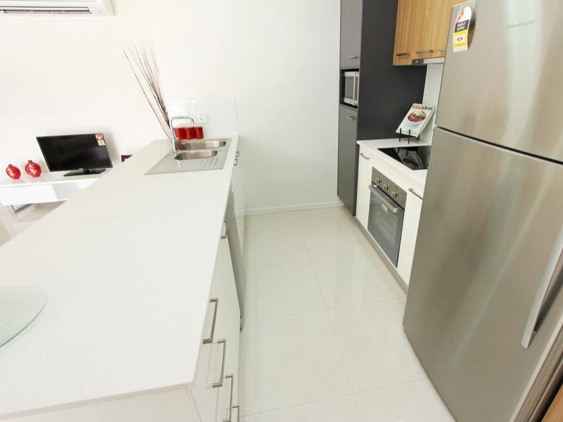 101/83 Lawson Street, Morningside QLD 4170