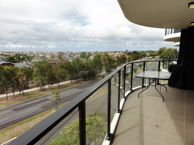 203 Shore Street, Cleveland QLD 4163