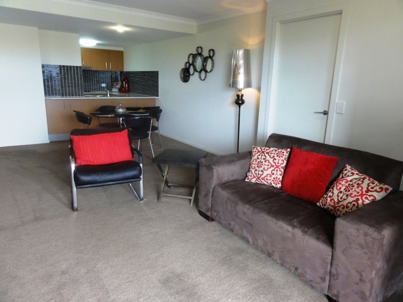 203 Shore Street, Cleveland QLD 4163