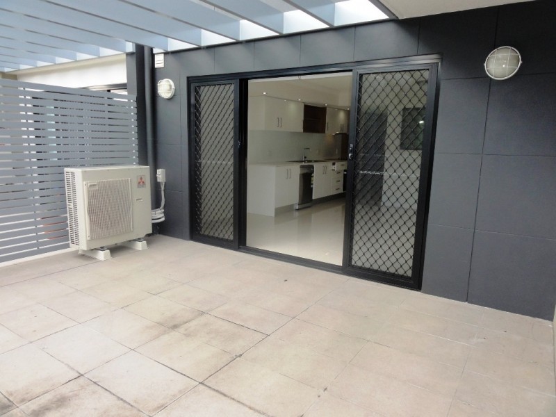 216/83 Lawson Street, Morningside QLD 4170
