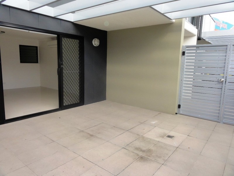 216/83 Lawson Street, Morningside QLD 4170
