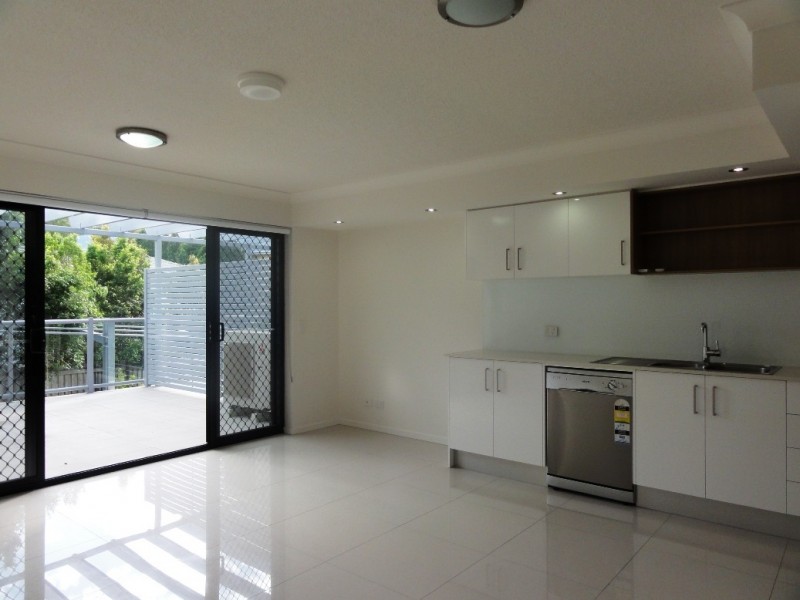 216/83 Lawson Street, Morningside QLD 4170