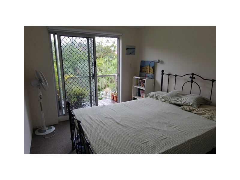 6/10 Stirrat St, Coorparoo QLD 4151