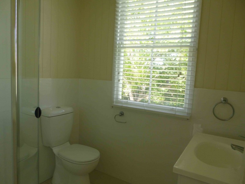 2 Vale Street, Wilston QLD 4051