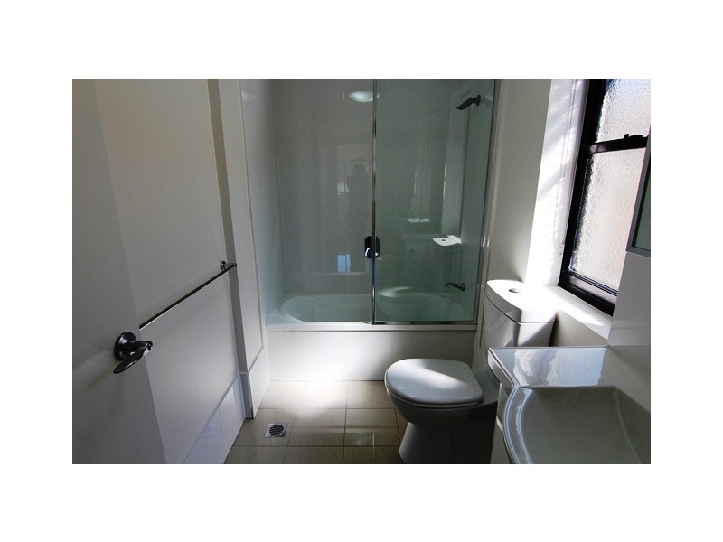 101/83 Lawson St, Morningside QLD 4170