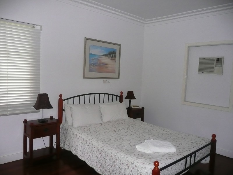 35 Pear St, Greenslopes QLD 4120