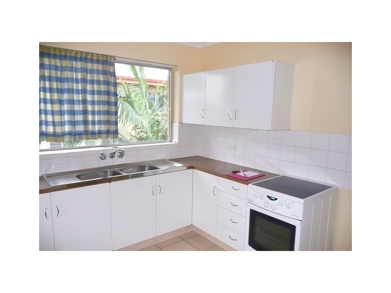 4/7 Robinson St, Coorparoo QLD 4151