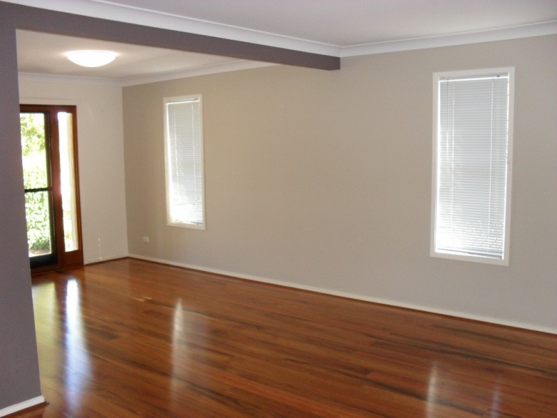 371 Winstanley St, Carindale QLD 4152