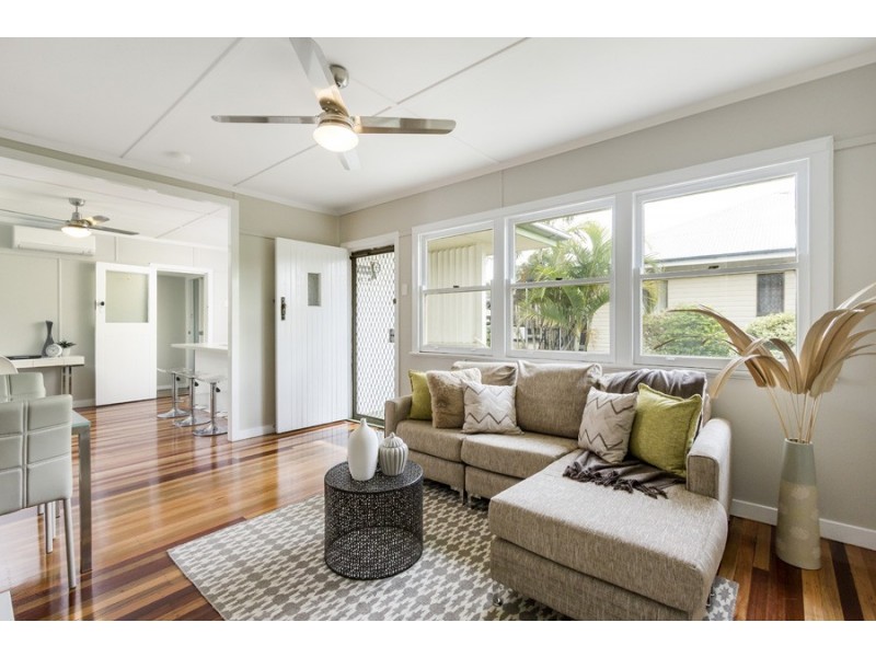 18 Barellan Street, Stafford QLD 4053