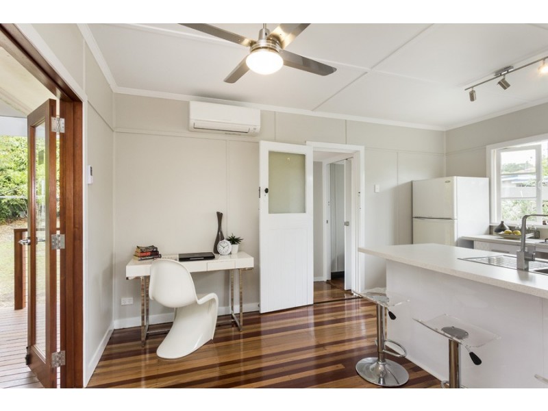 18 Barellan Street, Stafford QLD 4053