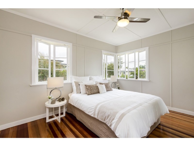 18 Barellan Street, Stafford QLD 4053