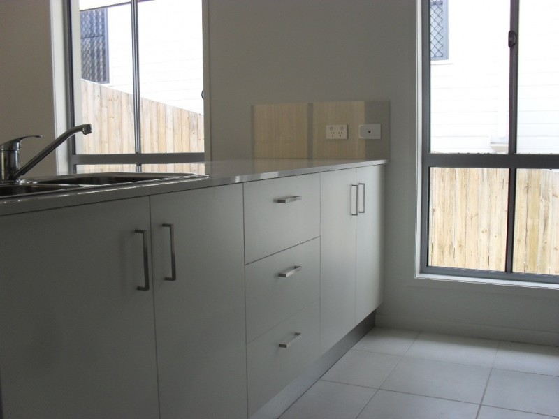 41 Springfield Boulevard Central, Springfield Lakes QLD 4300