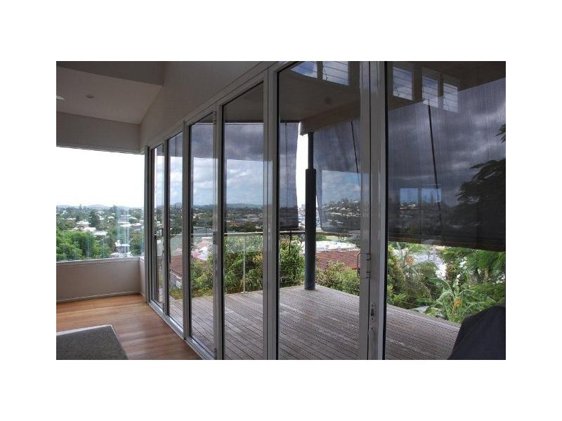 28 Pine Street, Bulimba QLD 4171