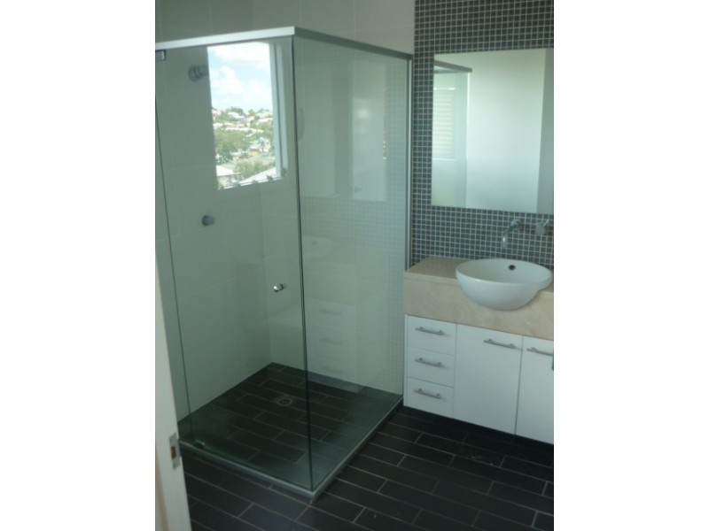 28 Pine Street, Bulimba QLD 4171