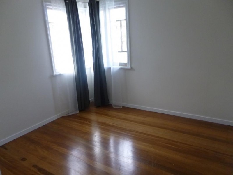 21 Barker Street, Wavell Heights QLD 4012