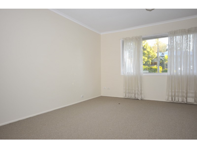 3 Dalveen Street, Coopers Plains QLD 4108