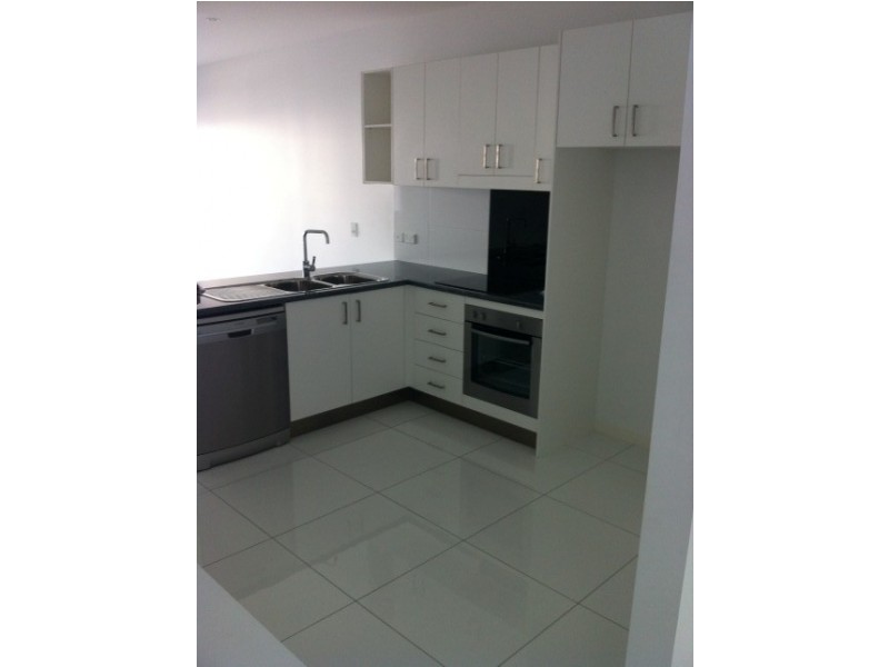 14/101 Jones Road, Carina QLD 4152