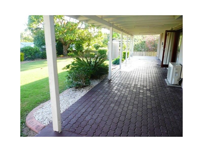 371 Winstanley Street, Carindale QLD 4152