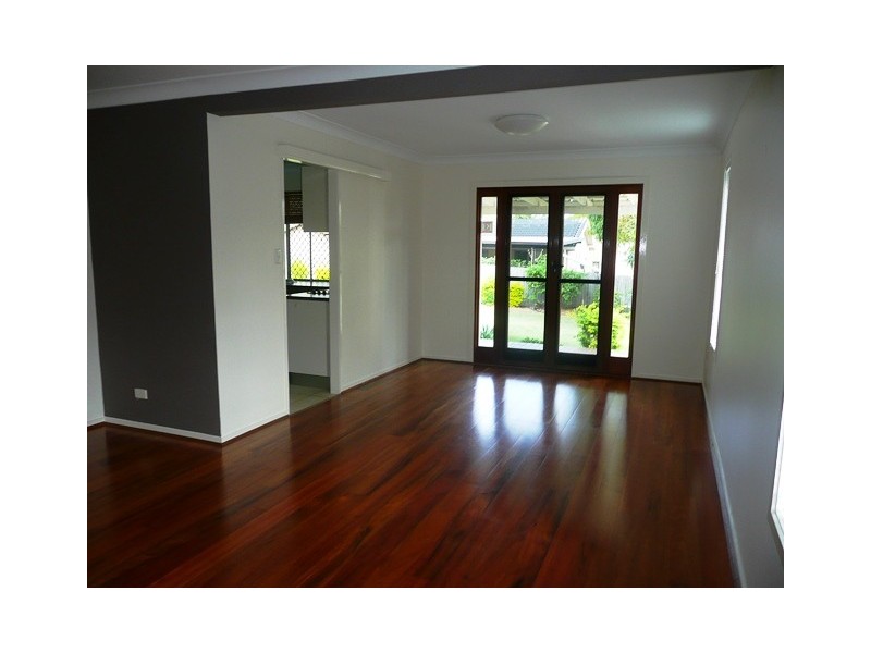 371 Winstanley Street, Carindale QLD 4152