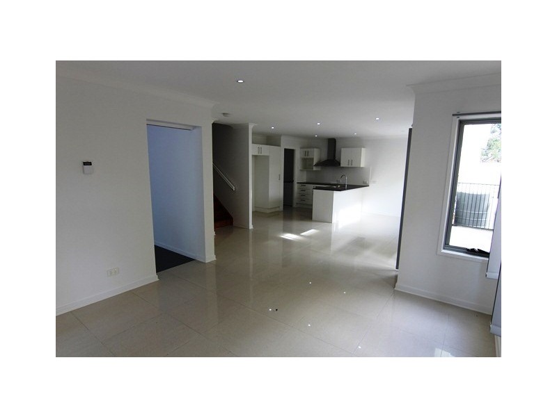 1/11 Rise Street, Holland Park QLD 4121