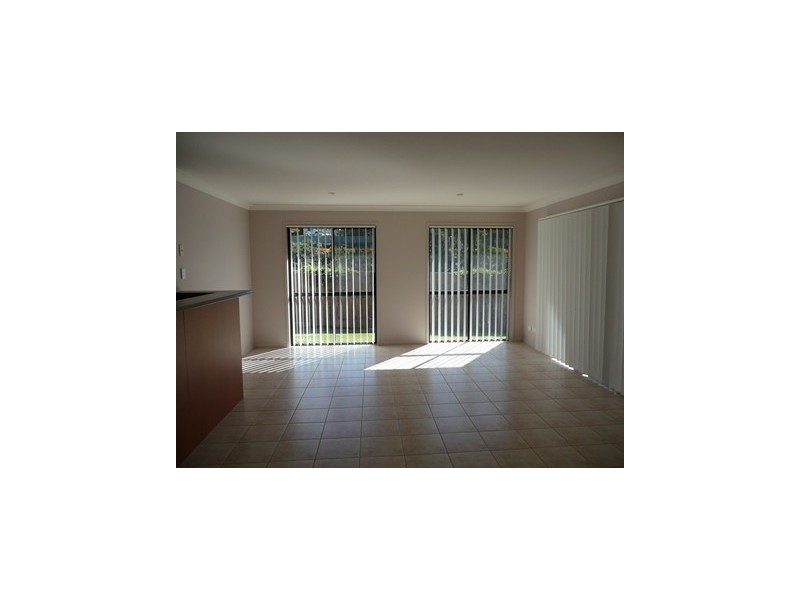 16 Rhonda Place, Oxley QLD 4075