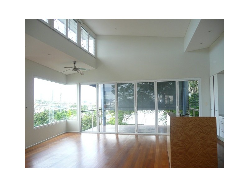 28 Pine Street, Bulimba QLD 4171