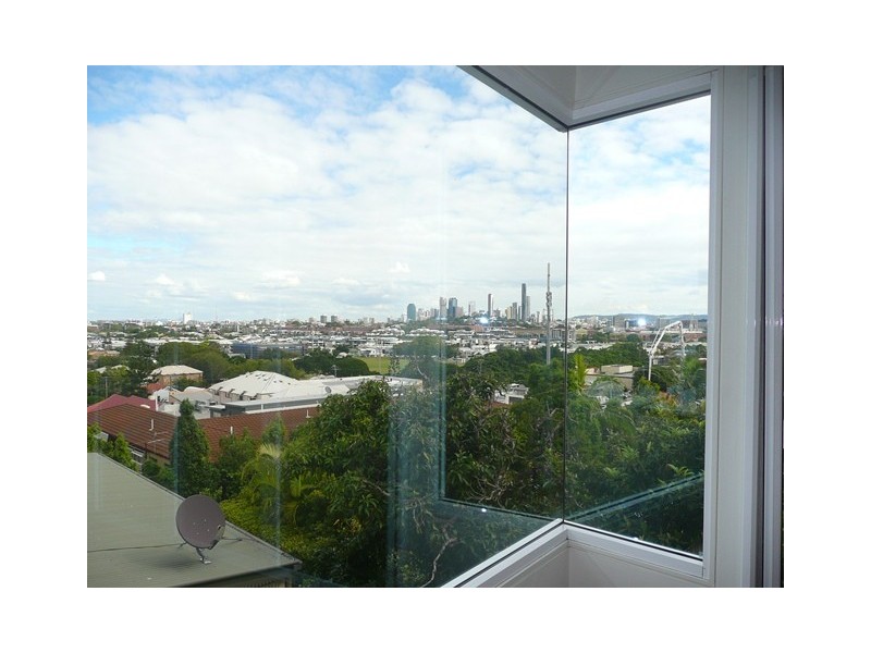 28 Pine Street, Bulimba QLD 4171