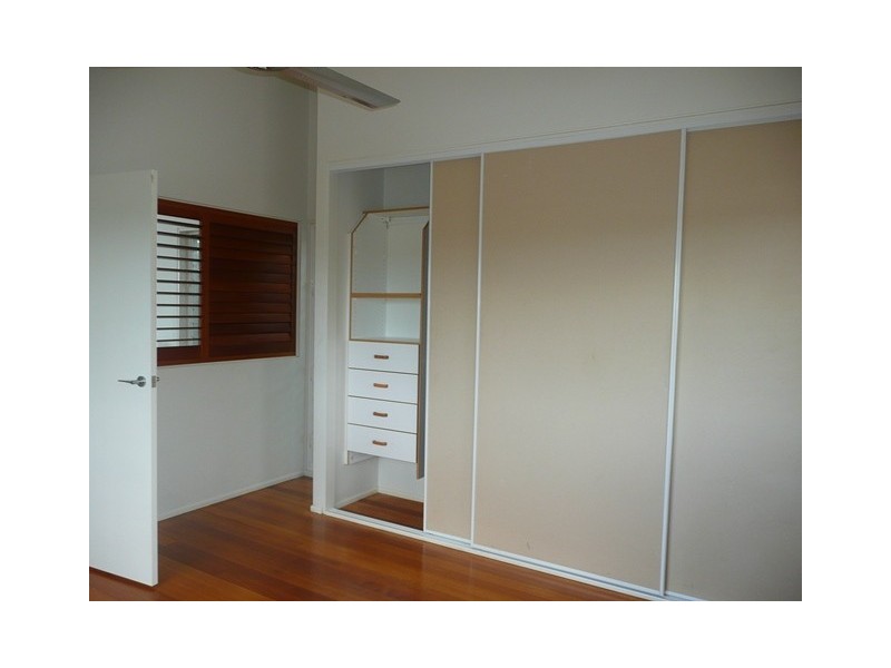 28 Pine Street, Bulimba QLD 4171