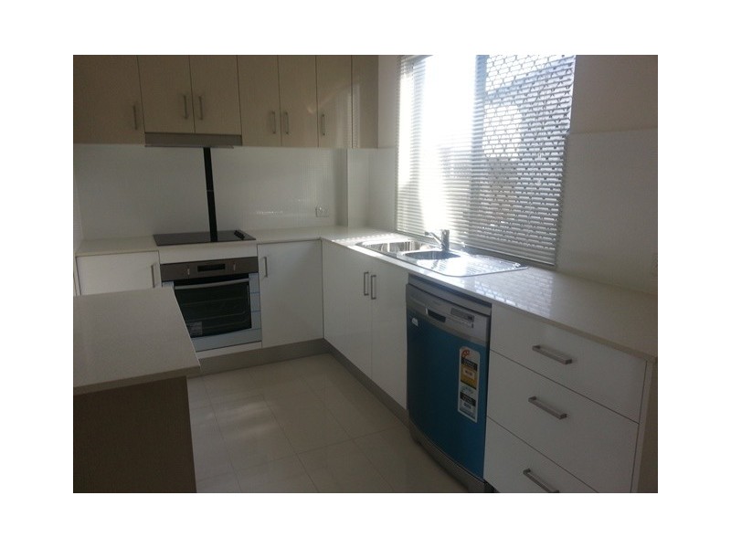 4/51 Dibar Street, Wynnum QLD 4178