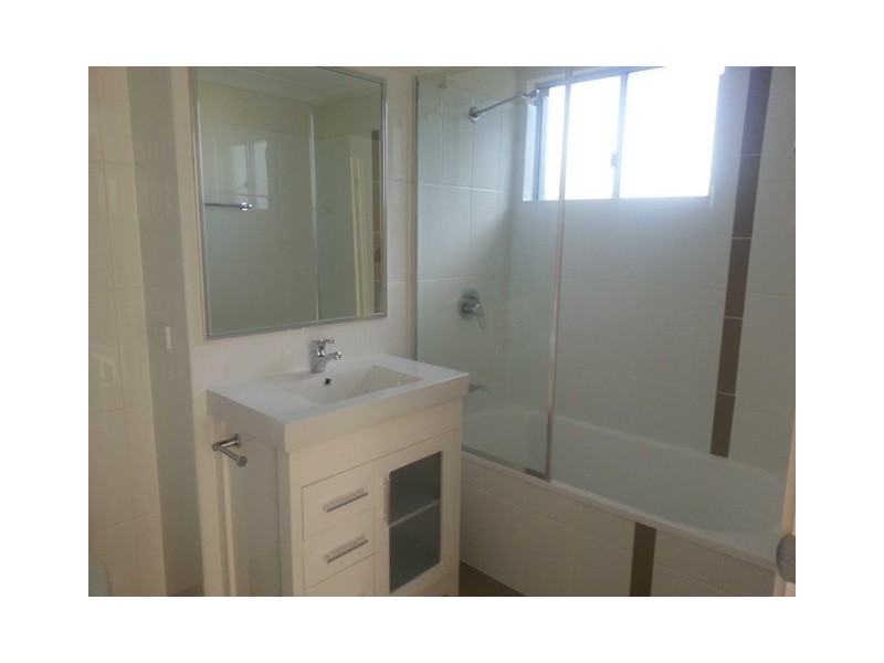 4/51 Dibar Street, Wynnum QLD 4178