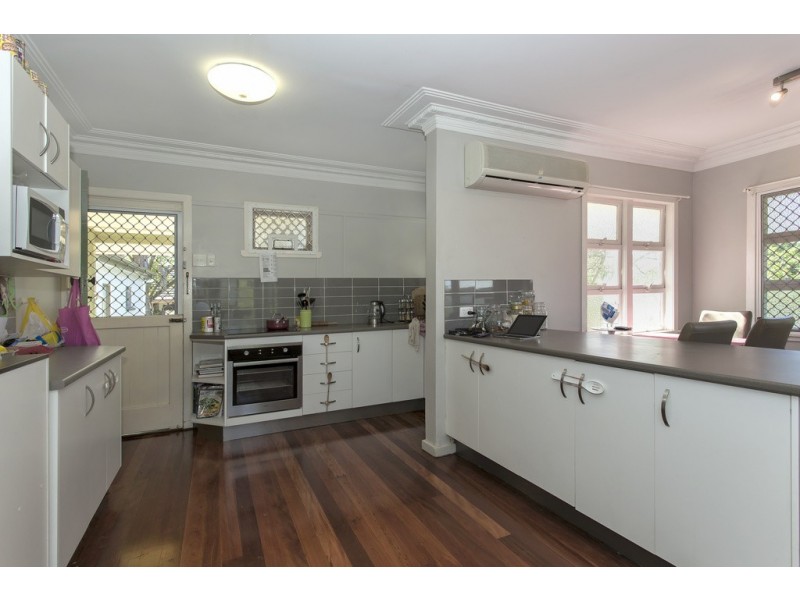 12 Glencoe Street, Tarragindi QLD 4121