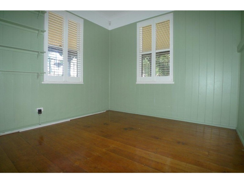 157 Thornton Street, Raceview QLD 4305