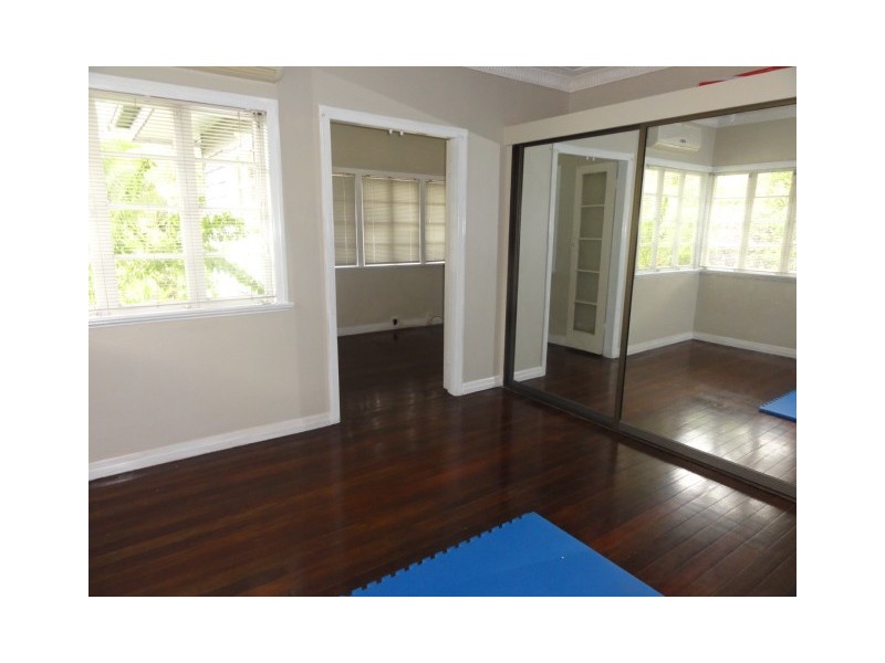 1224 Stanley Street East, Coorparoo QLD 4151