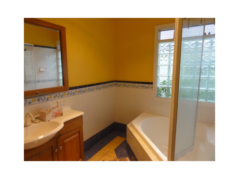 1224 Stanley Street East, Coorparoo QLD 4151