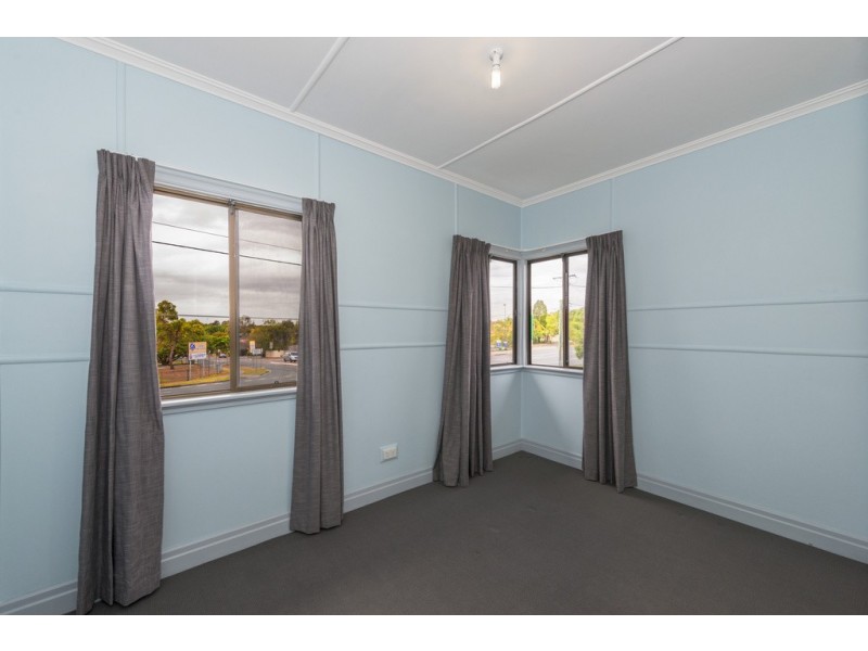 70 Bernecker Street, Carina QLD 4152