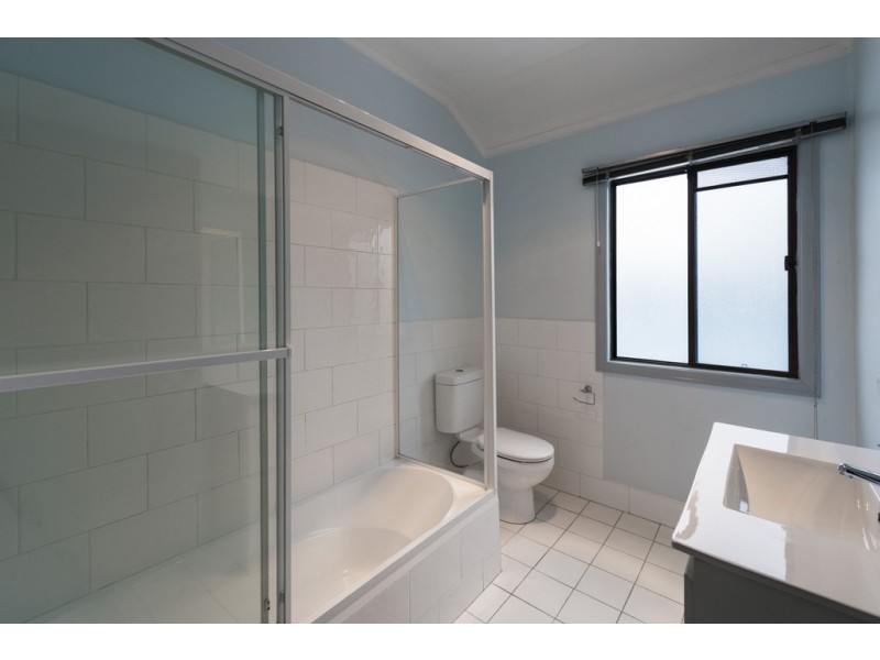 70 Bernecker Street, Carina QLD 4152