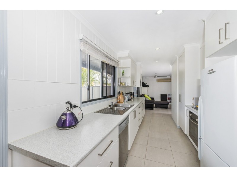 70 Bernecker Street, Carina QLD 4152