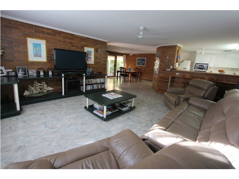 7 Sandpiper Crescent, Jubilee Pocket QLD 4802