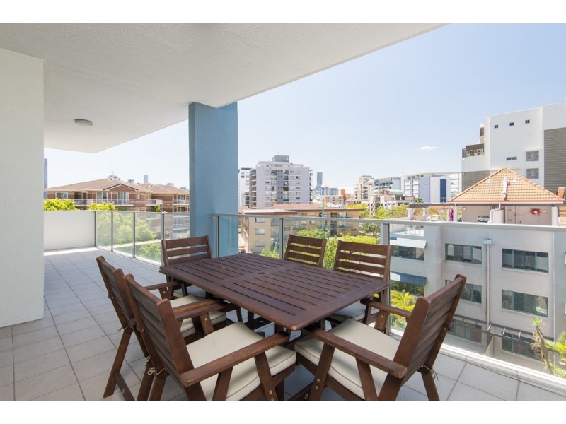 8/215 Wellington Road, East Brisbane QLD 4169