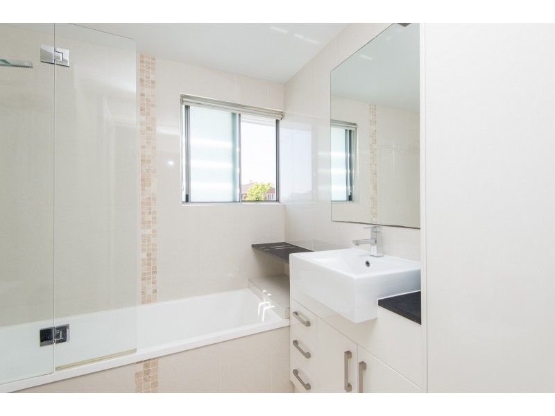 8/215 Wellington Road, East Brisbane QLD 4169