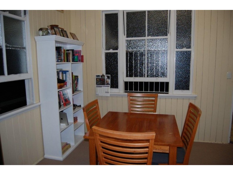 17 Waterton Street, Annerley QLD 4103