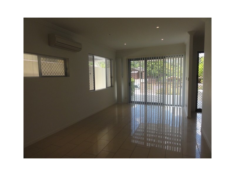 4/1 Robbins Street, Corinda QLD 4075