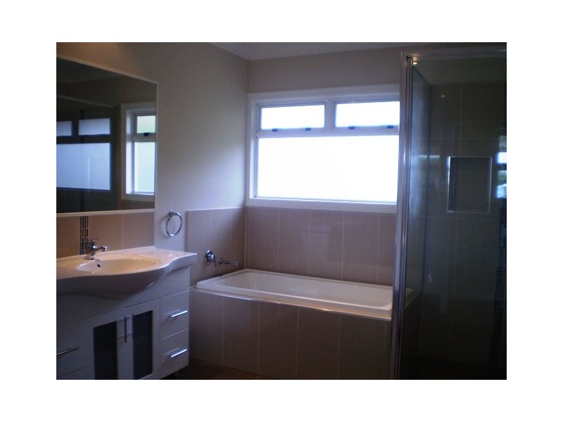 236 Edinburgh Castle Rd, Wavell Heights QLD 4012